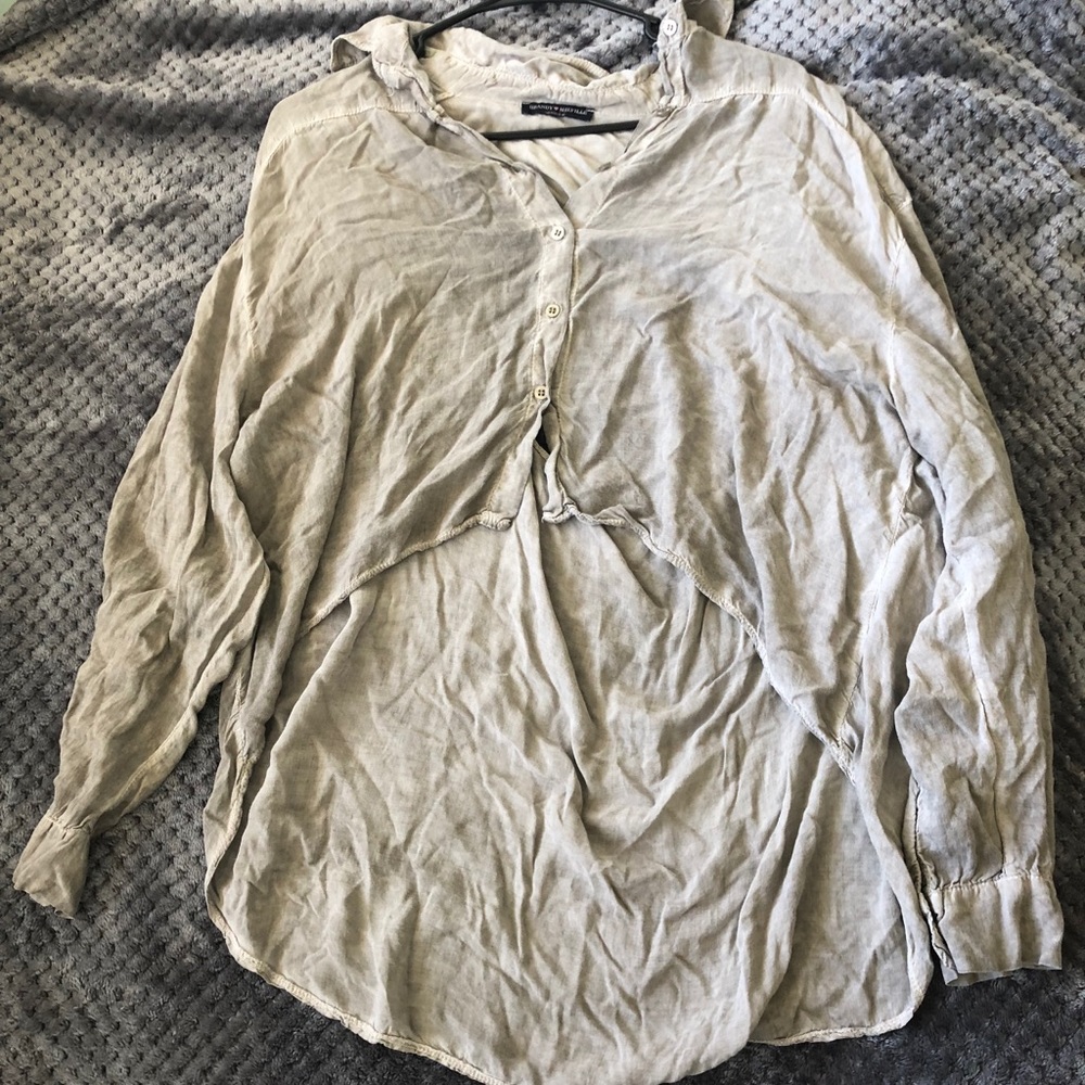 Long sleeve Brandy Melville shirt w/ back cut out